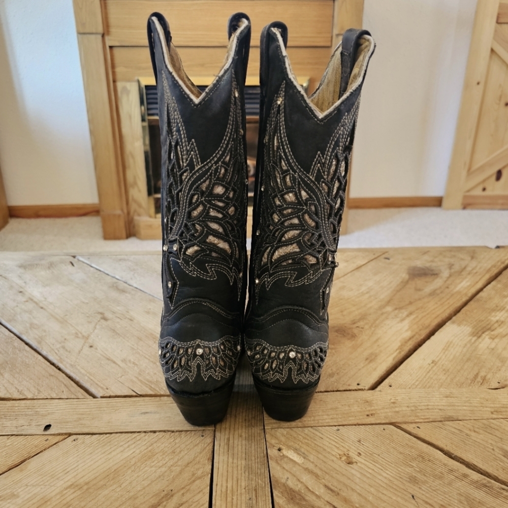 Seven Stars Black leather Studded Cross western boots, women's 8 B - Picture 6 of 12